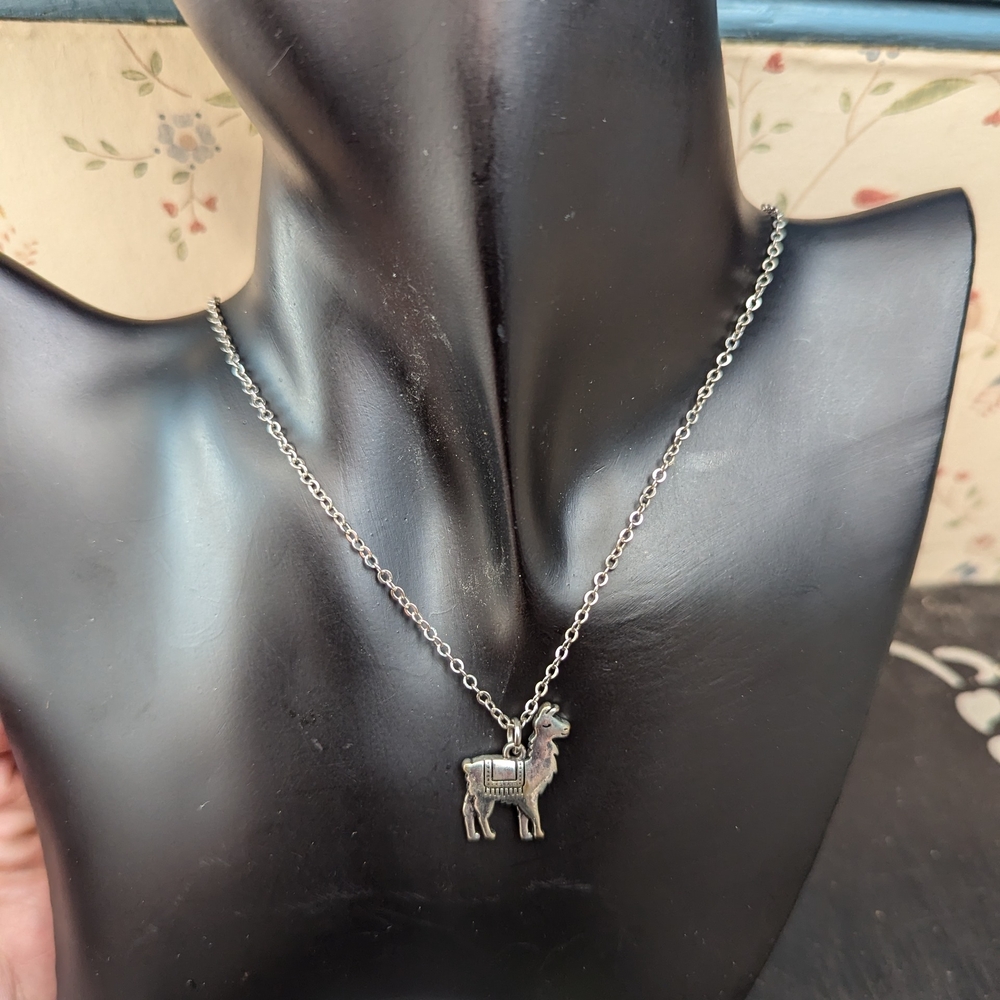 Llama Pendant 9" Necklace South American Aztec Silvertone